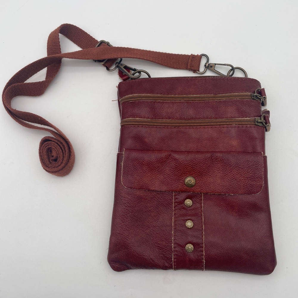 Emerson‎ Leather Crossbody purse bag  9x7x5 Parade Street
Vintage vibe Brown/Red